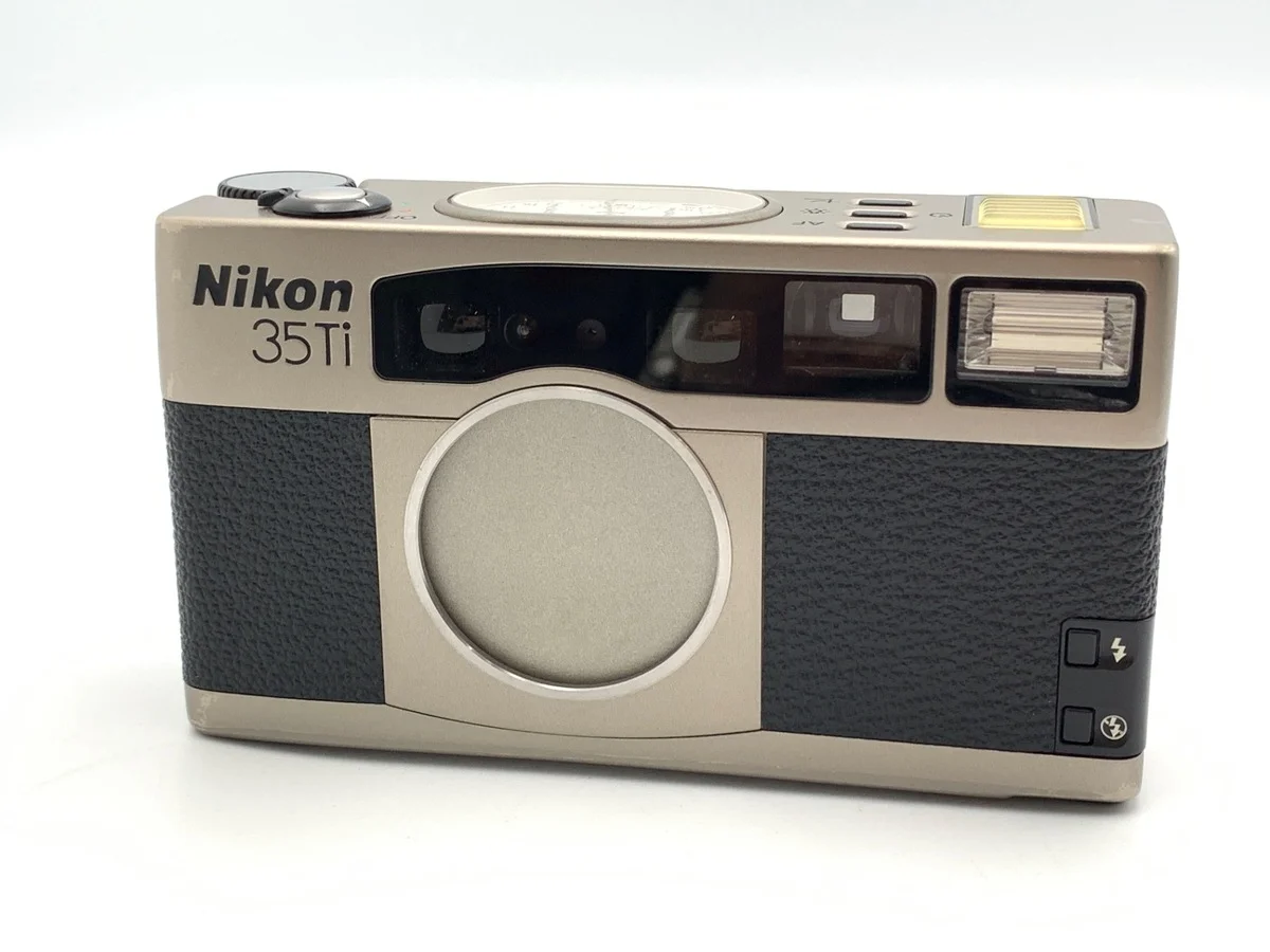 Nikon 35Ti (35/2.8)