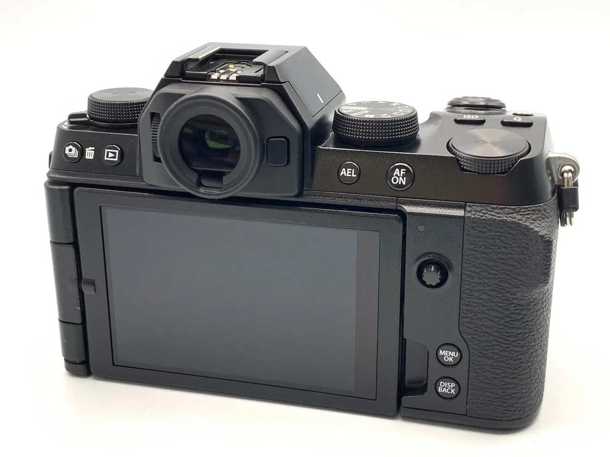 Fujifilm X-S10