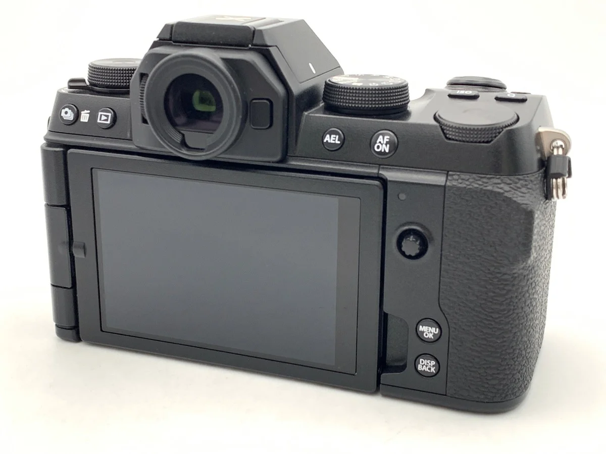 Fujifilm X-S10