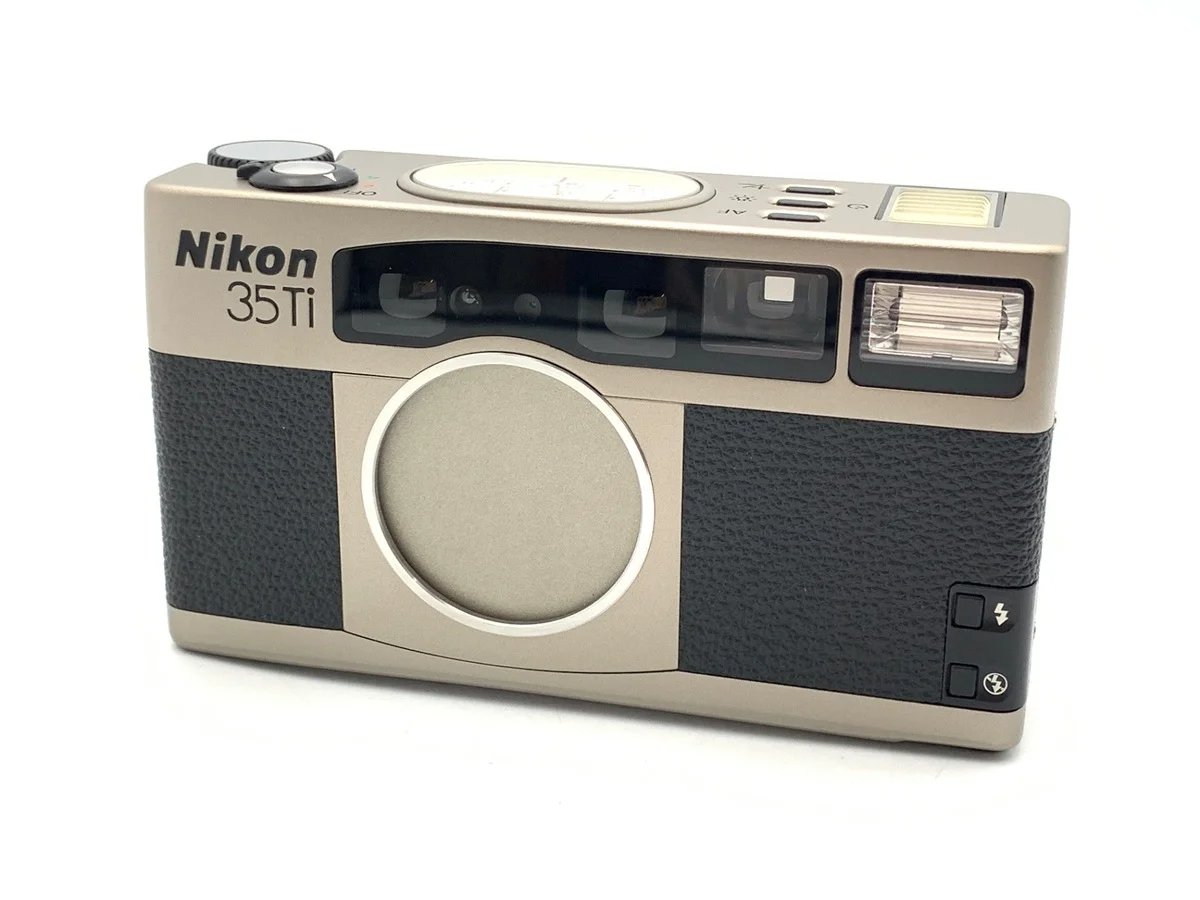 Nikon 35Ti (35/2.8)