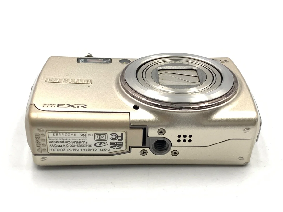 Fujifilm FinePix F200EXR