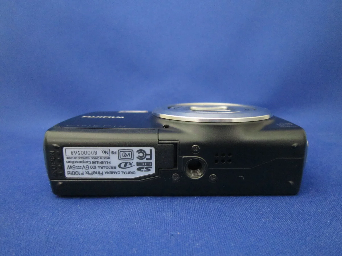 Fujifilm FinePixF100fd