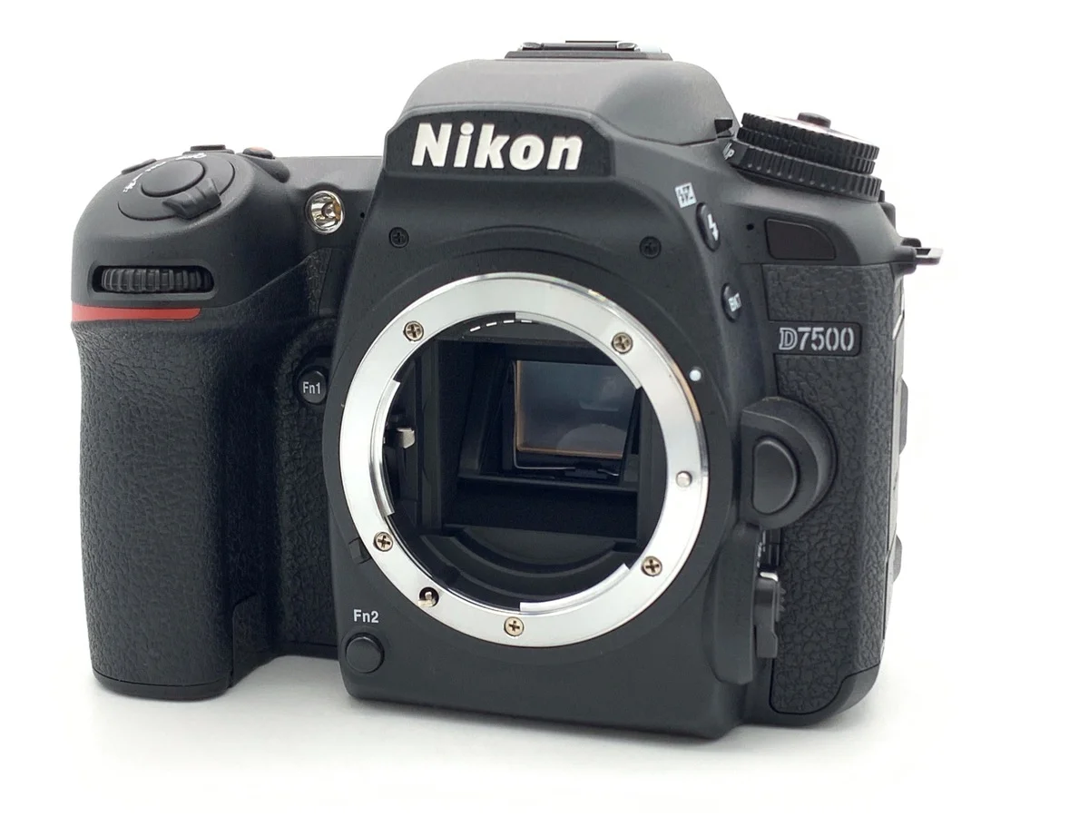 Nikon D7500