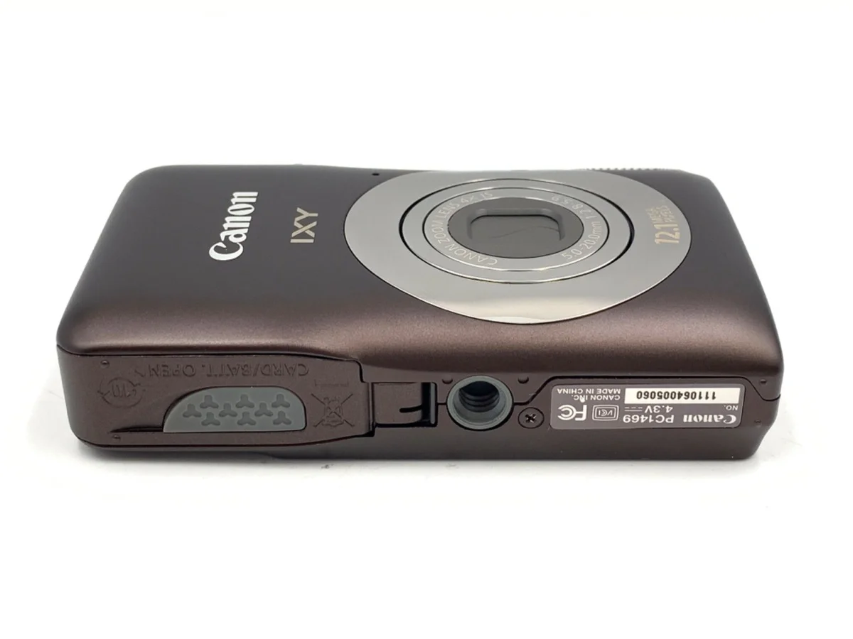 Canon IXY 200F