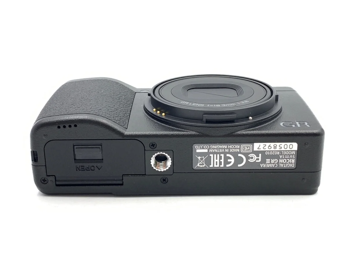 Ricoh GR III