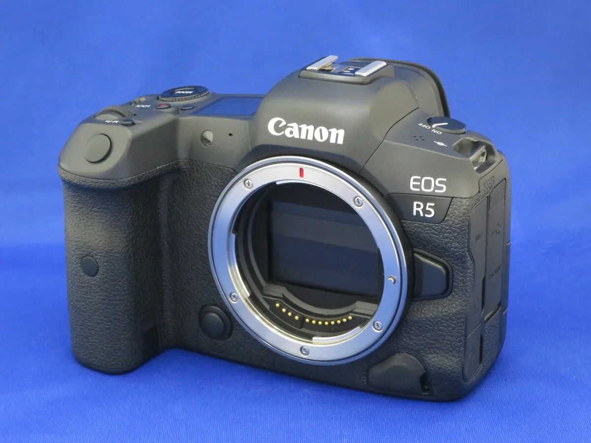 Canon EOS R5