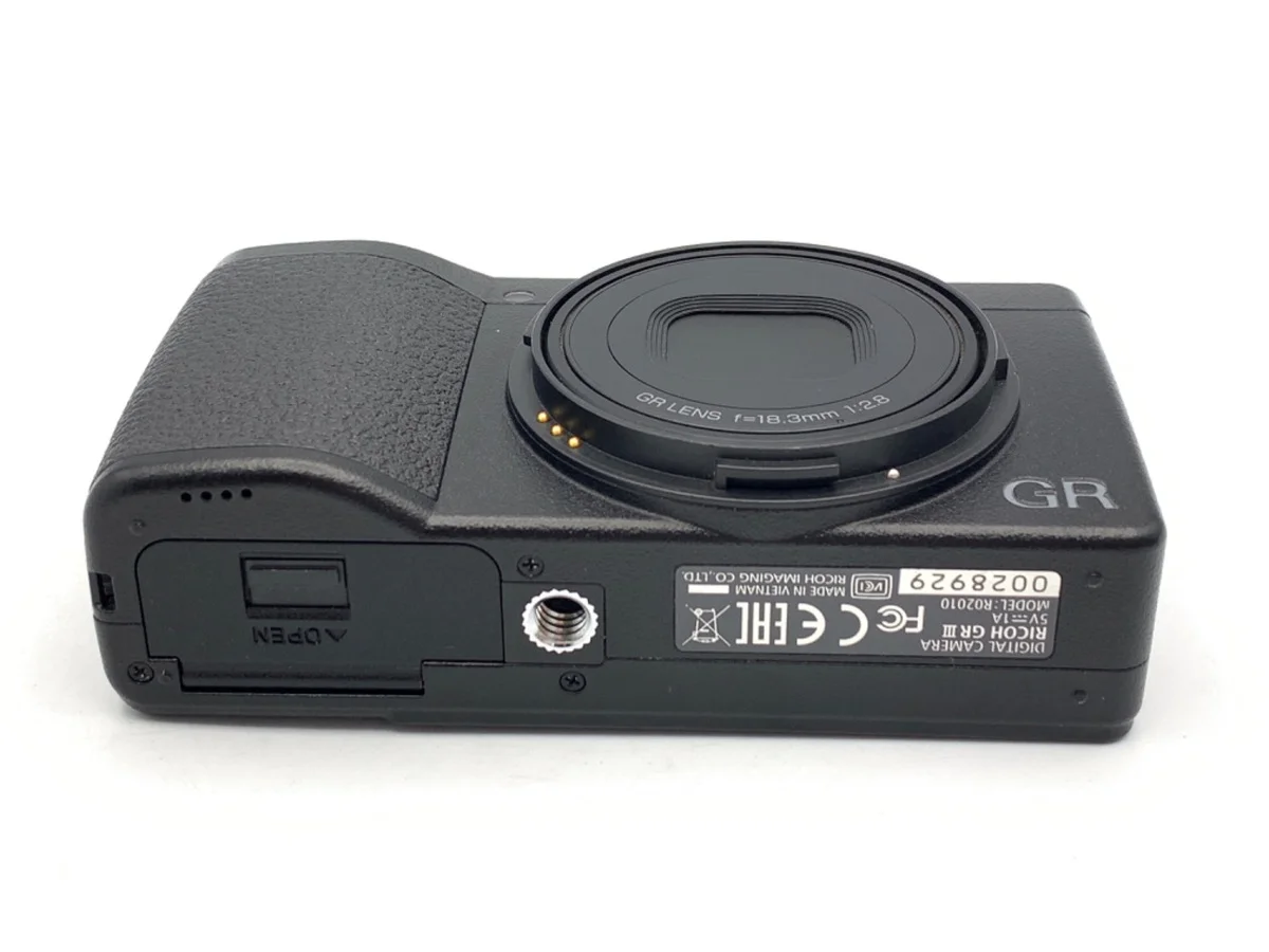 Ricoh GR III