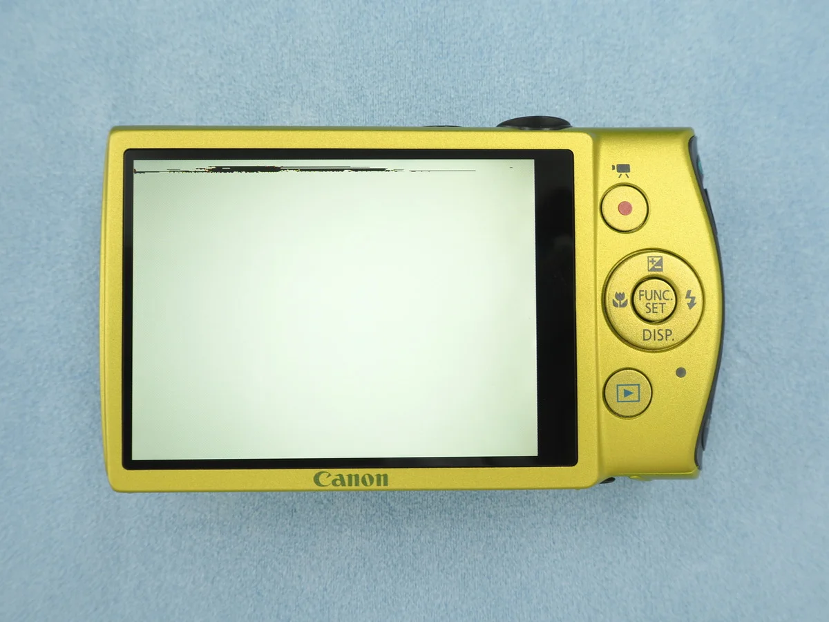 Canon IXY 600F