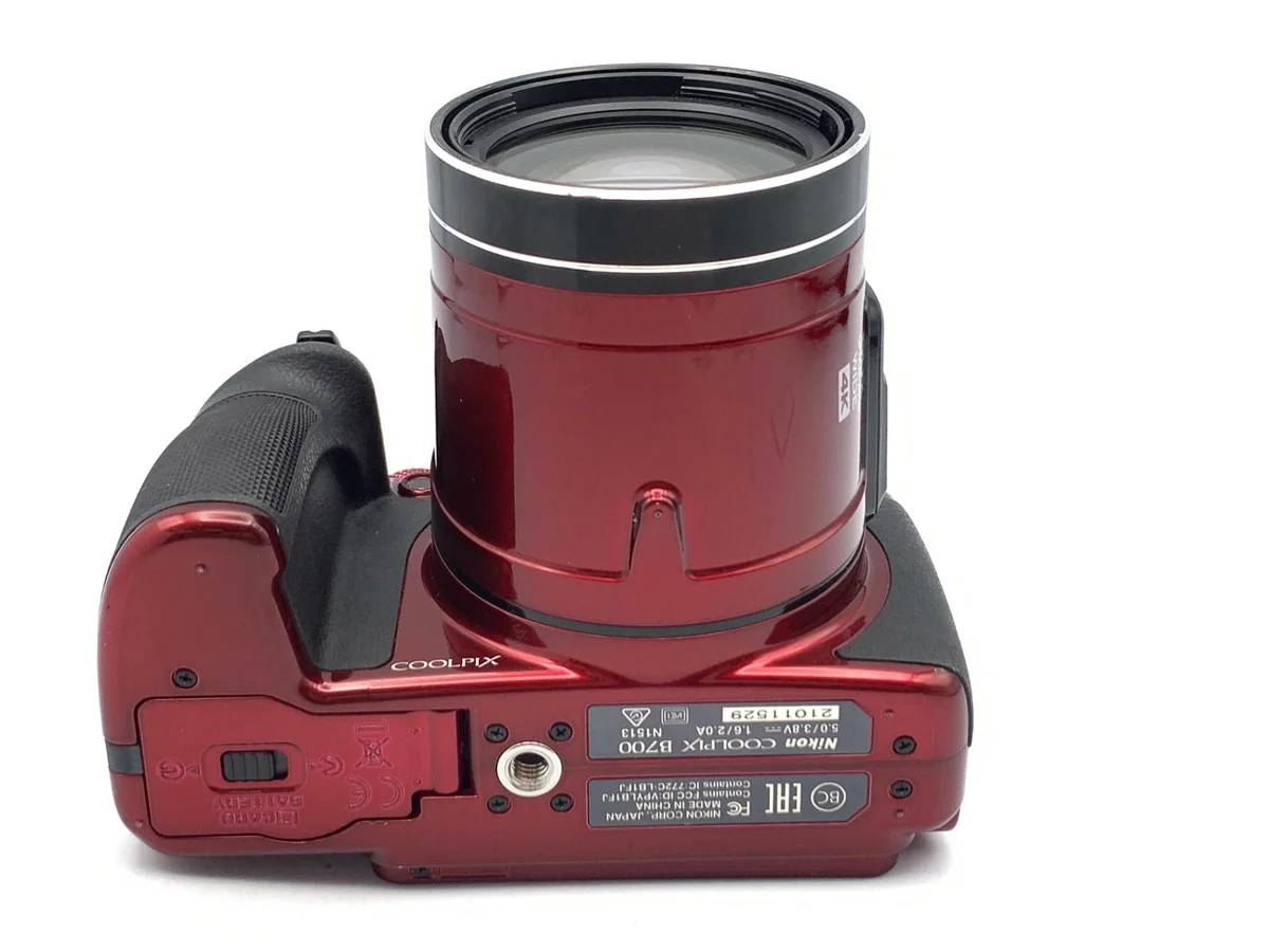 Nikon COOLPIX B700