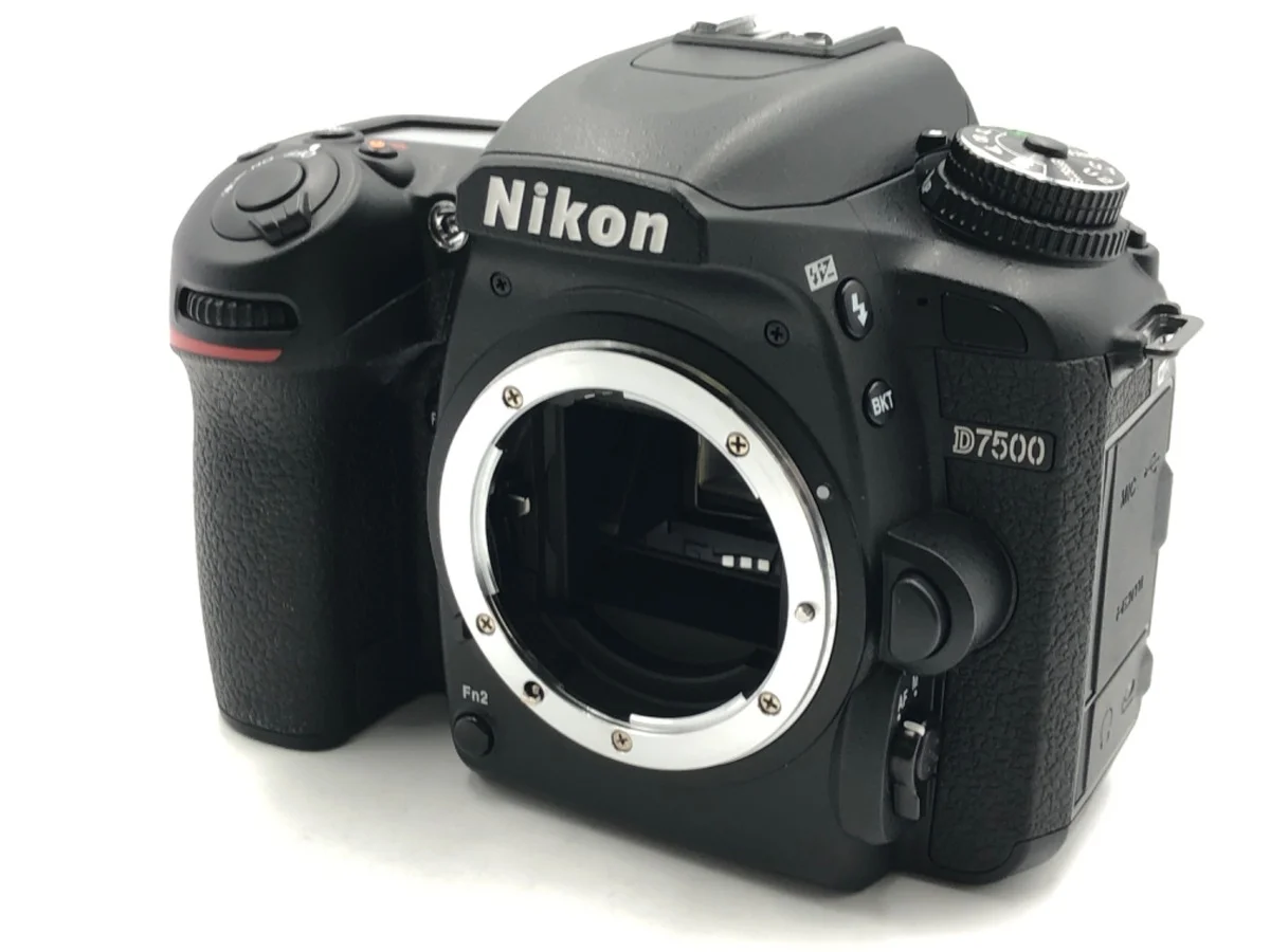 Nikon D7500