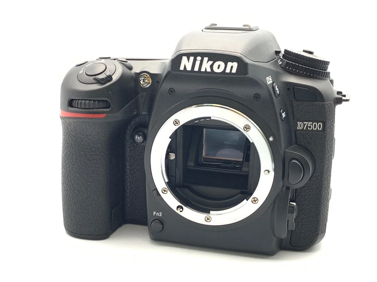 Nikon D7500