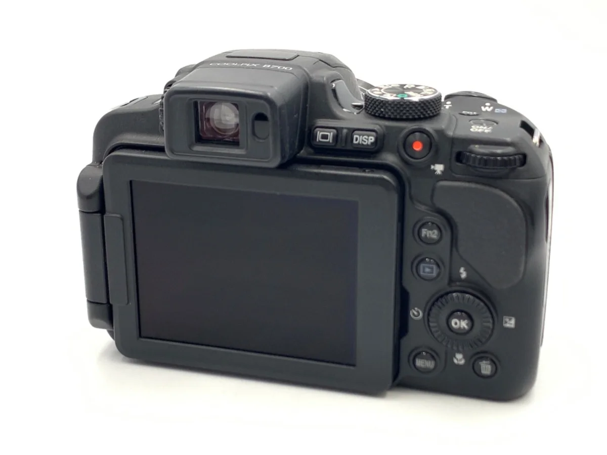 Nikon COOLPIX B700