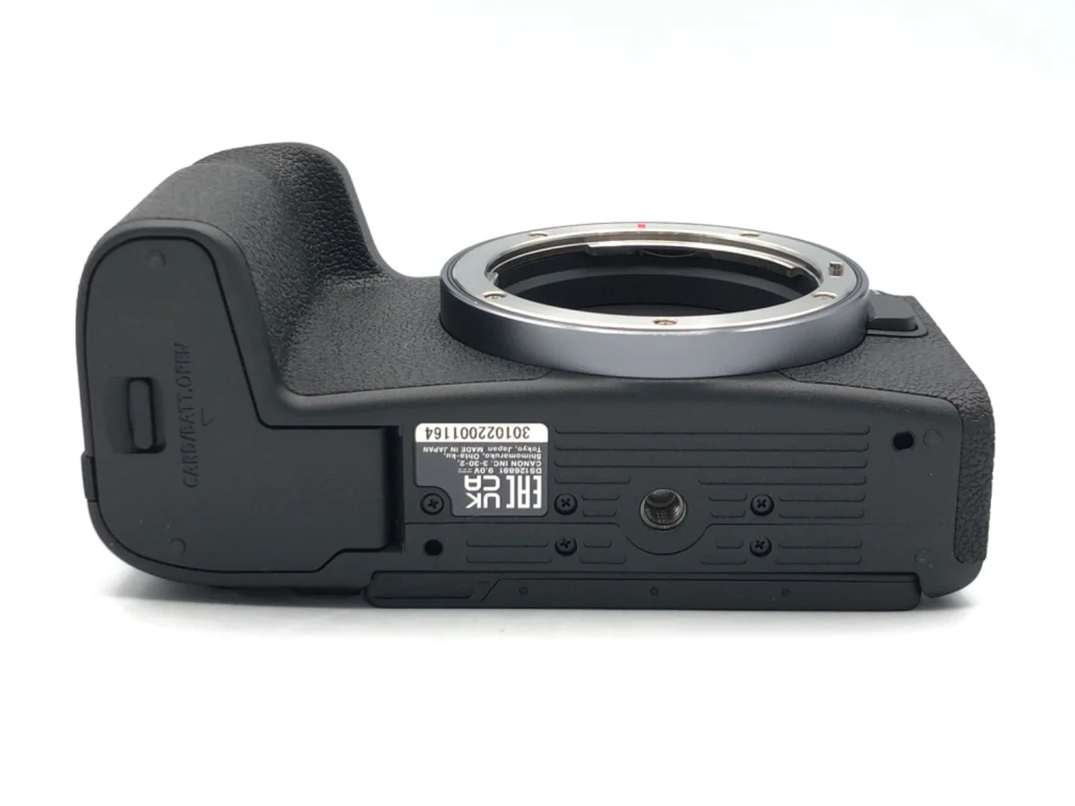 Canon EOS R8